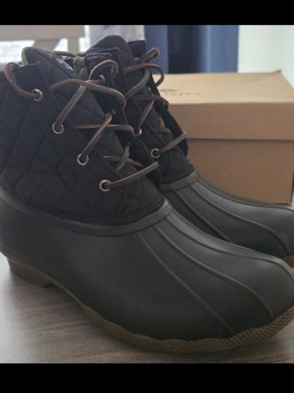 SPERRY Women's Size 9 Wide Black Quilted Nylon Lace-Up Ankle Duck Boots